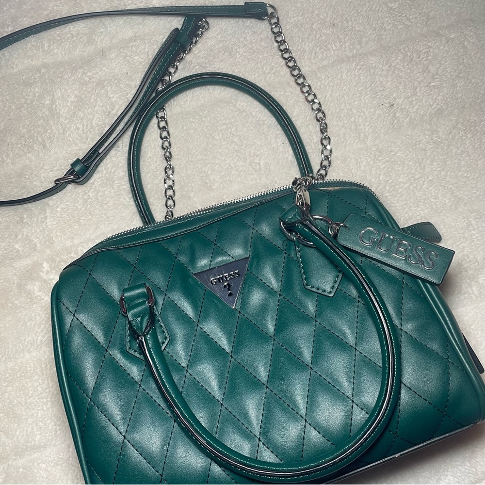 - Guess purse